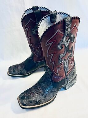 ARIAT Distressed Western Boots
